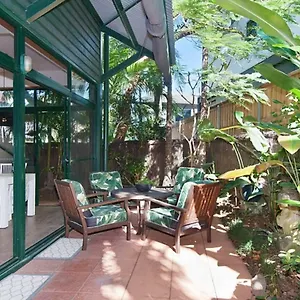 Villa Aitutaki, Byron Bay