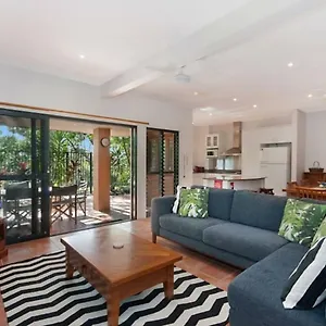 Villa Bay, Byron Bay